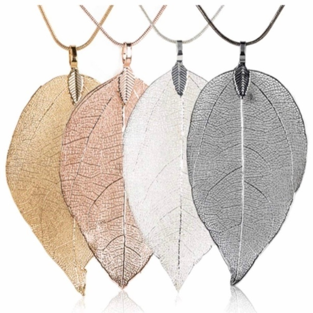 SALE💚 any 3 for $18 💚 leaf Pendant Long Chain Necklace Gold